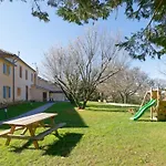 De Charme Climatise, Son Jacuzzi - Privatif Et La Piscine De La Maison Bleue Du Gers 住宿加早餐酒店 4*