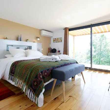 De Charme Climatise, Son Jacuzzi - Privatif Et La Piscine De La Maison Bleue Du Gers ベッド・アンド・ブレックファスト 4*