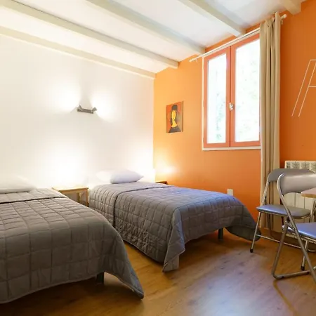 De Charme Climatise, Son Jacuzzi - Privatif Et La Piscine De La Maison Bleue Du Gers Savignac-Mona