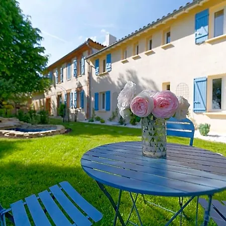 De Charme Climatise, Son Jacuzzi - Privatif Et La Piscine De La Maison Bleue Du Gers Frühstückspension Savignac-Mona