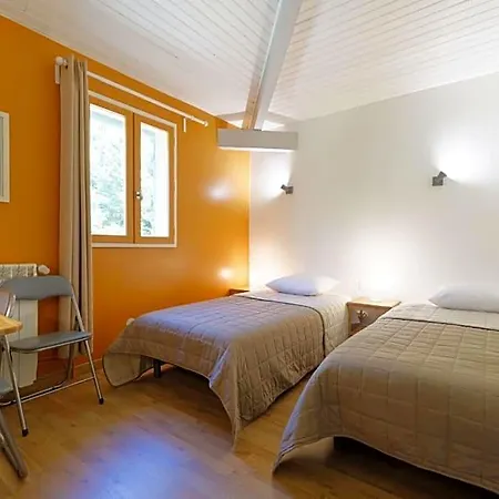 De Charme Climatise, Son Jacuzzi - Privatif Et La Piscine De La Maison Bleue Du Gers 4*